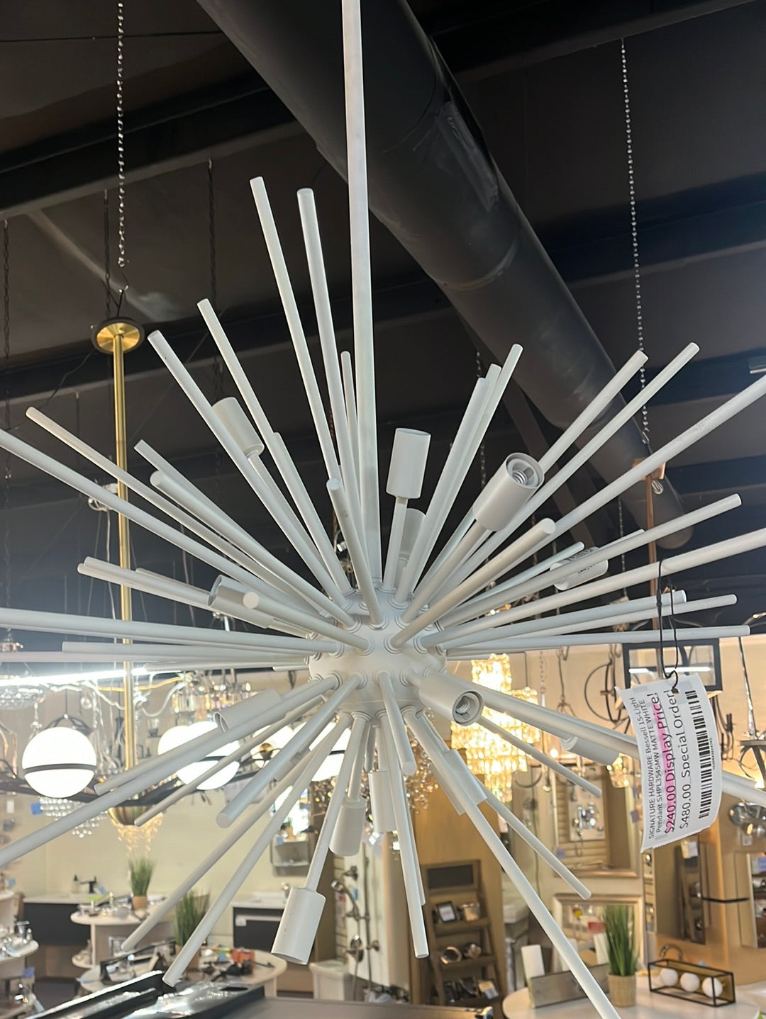 SIGNATURE HARDWARE Bessell 15-Light Pendant SHPL3545MW MATTE WHITE