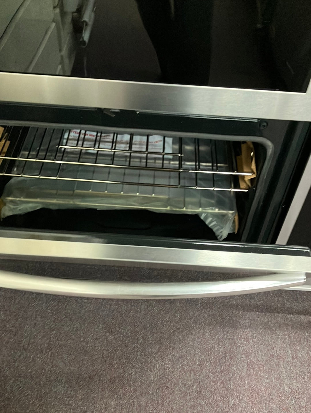 Frigidaire GCWS3067AF 30 in. Single Electric Built-In Wall Oven with Total Convection in Smudge-Proof Stainless Steel blemished DISPLAY MODEL
