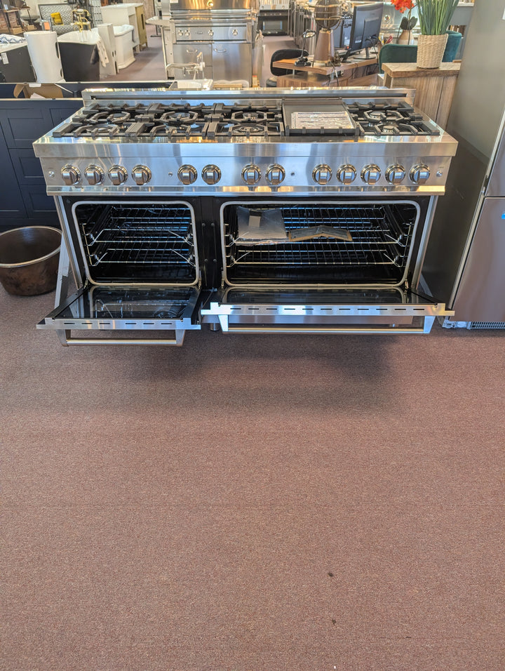 ZLINE RA60
60 Inch Pro-Style Double Oven Dual Fuel Range with 9 Sealed Burners *NEW DISPLAY