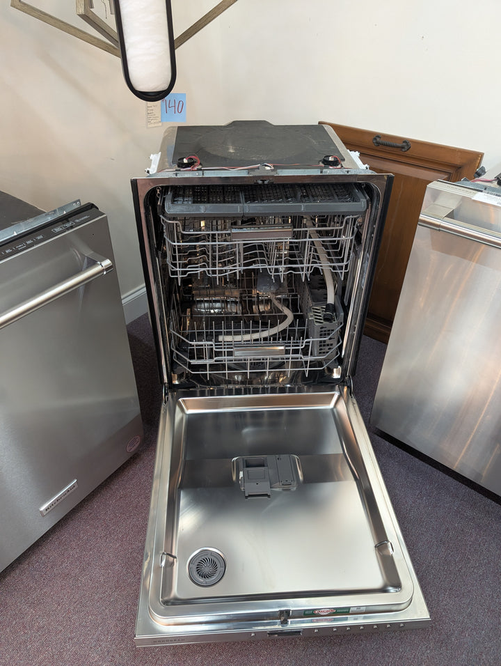 Monogram Statement Series ZDT985SPNSS
24 Inch Fully Integrated Smart Dishwasher *DISPLAY *BLEMISHED