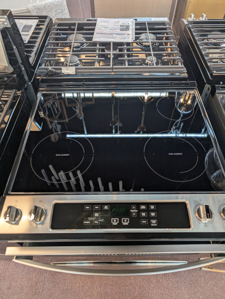 Whirlpool WEE515S0LS 30 Inch Slide-In Electric Range with 4 Elements *DISPLAY *BLEMISHED*