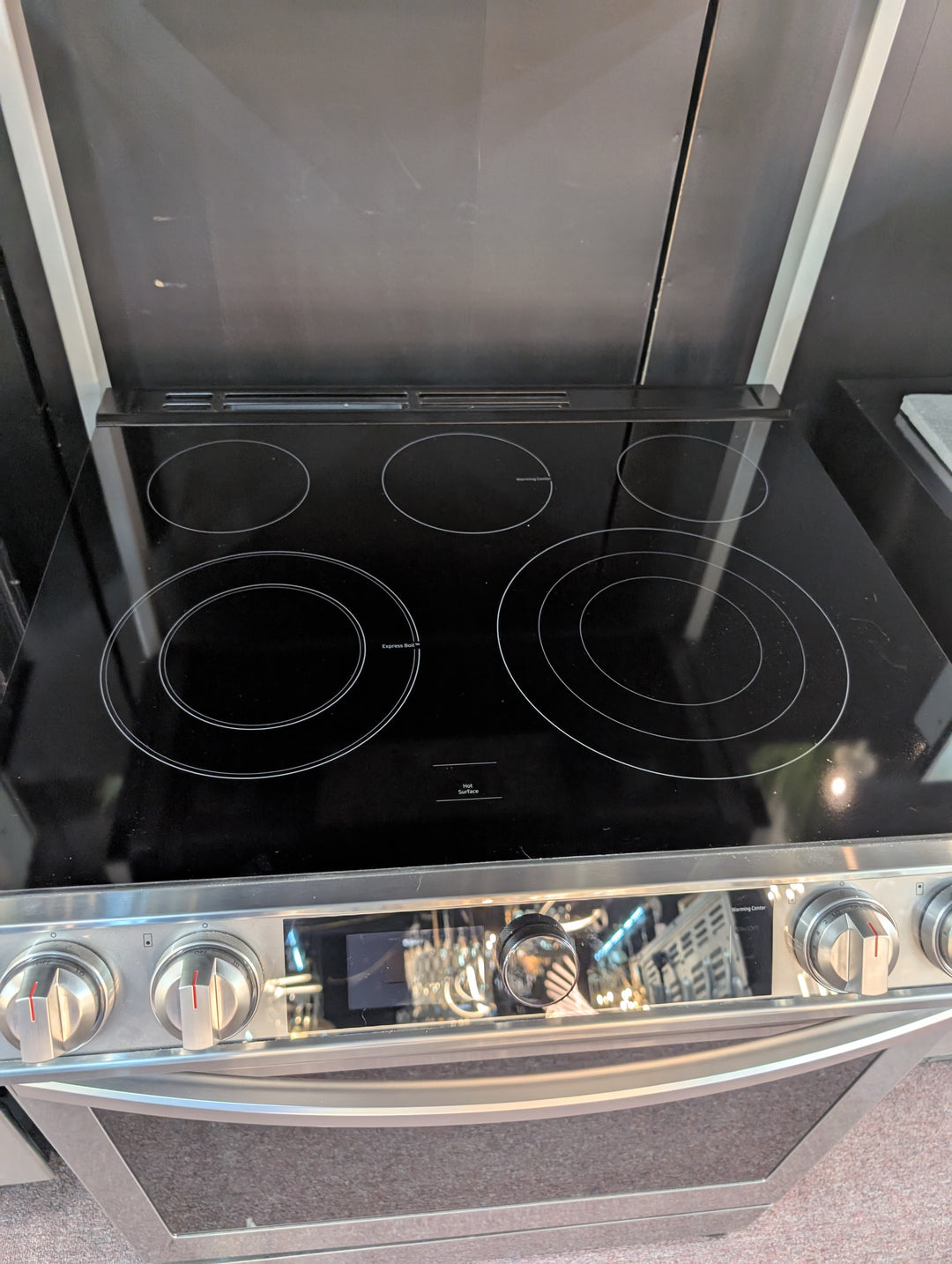 Samsung NE63T8711SS
30 Inch Slide-In Electric Smart Range *NEW DISPLAY