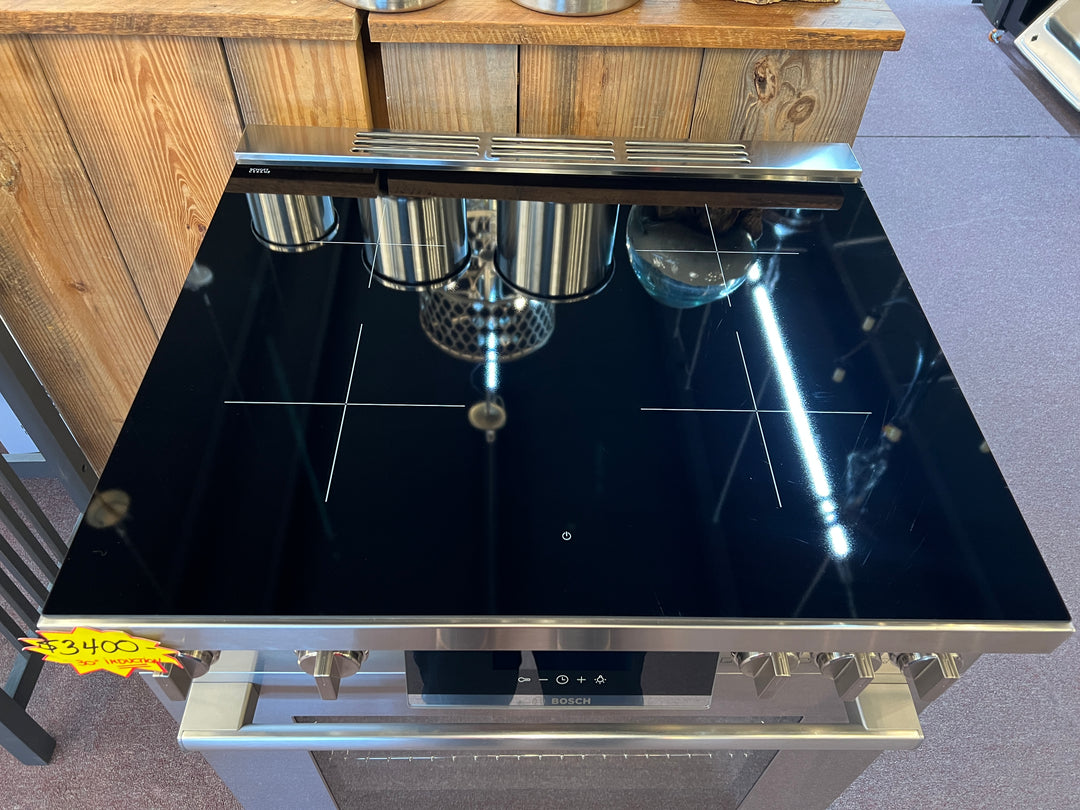 Bosch 800 Series Induction Range HIS8055U *BLEMISHED *NEW DISPLAY