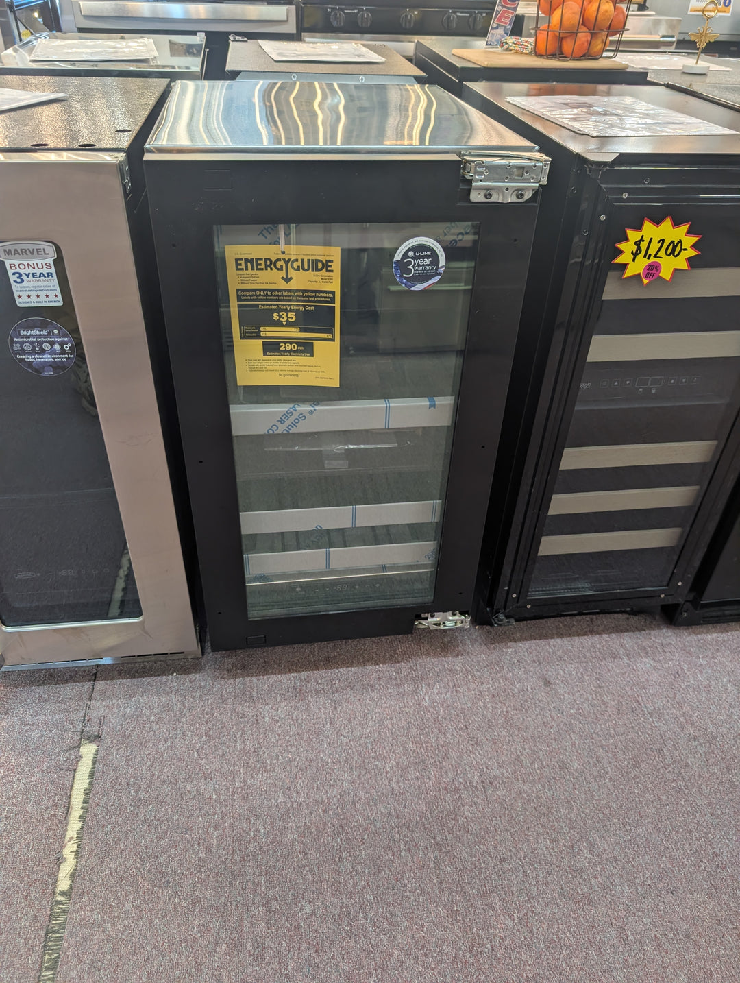 U-Line UHBV518IG01A
18 Inch Undercounter Beverage Center *New Display