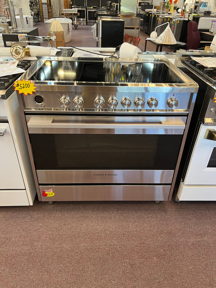 Fisher & Paykel Series 9  OR36SDI6X136 Inch Induction Range Display Model Blemished