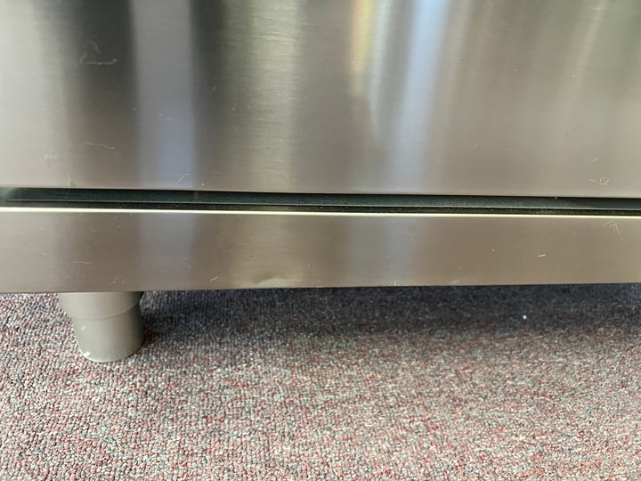 Bosch 800 Series Induction Range HIS8055U *BLEMISHED *NEW DISPLAY