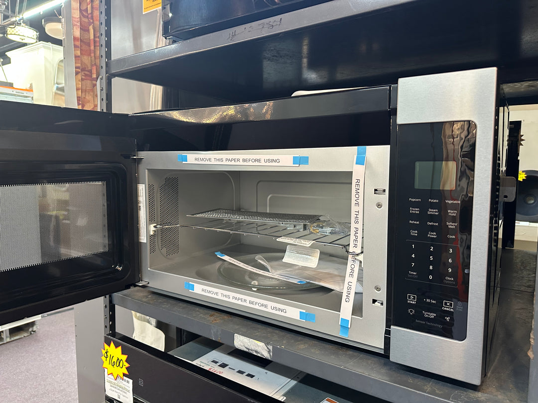 Whirlpool WMH32519HZ 1.9 cu. ft. Capacity Steam Microwave with Sensor Cooking over Range *Blemished *New Display