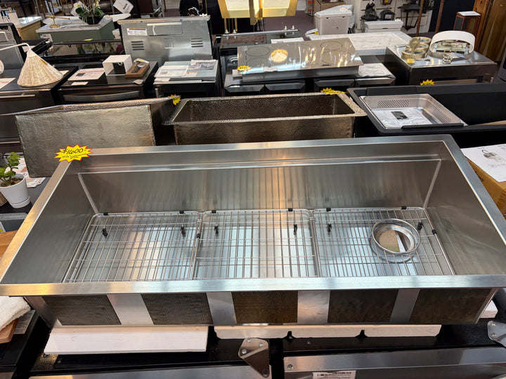 Elkay Circuit Chef Under-mount Kitchen Sink *BLEMISHED