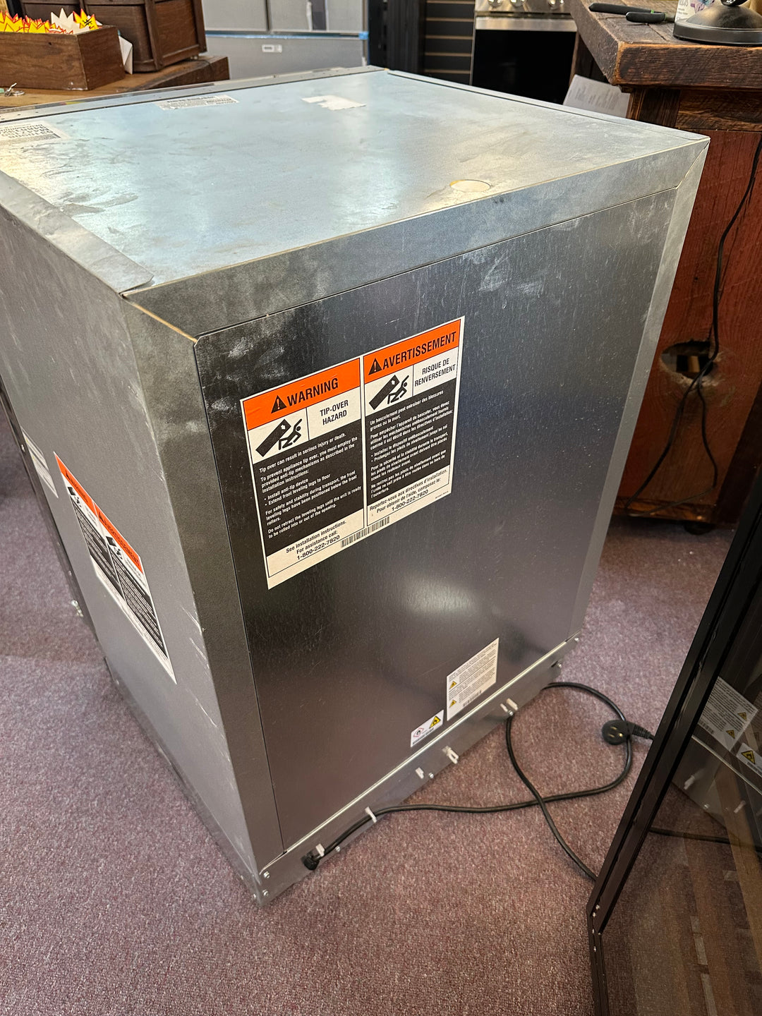 Sub-Zero Designer Series DEU2450RR
24 Inch Built-In Panel Ready Smart Undercounter Refrigerator *Display Model