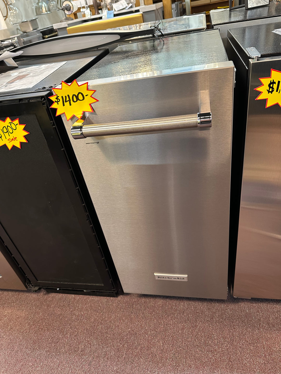 KitchenAid  KUIX335HPS
15 Inch Built-In Undercounter Clear Ice Maker