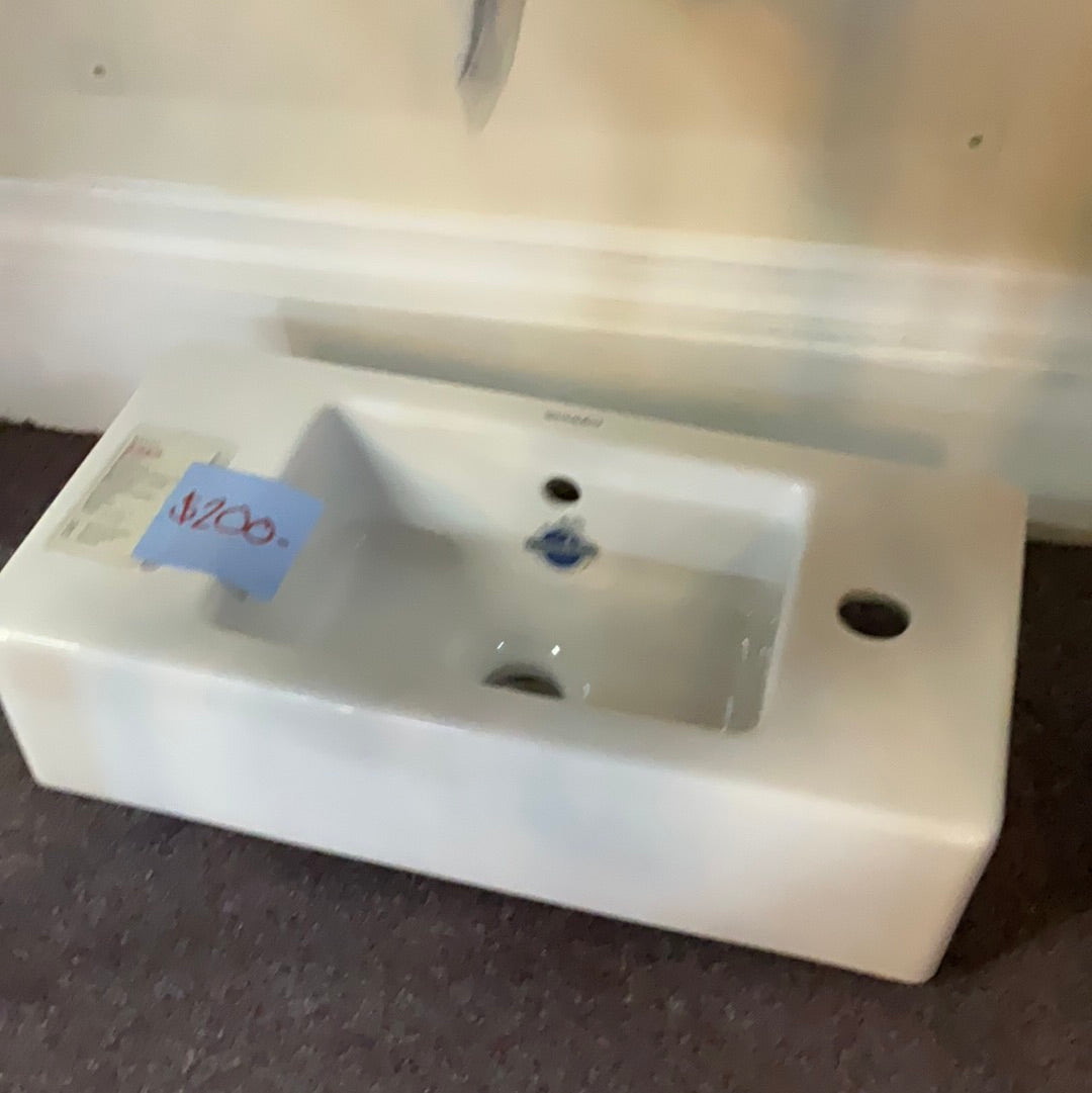 Duravit Vero 0703000081 White sink FIXTURES NOT INLUDED DISPLAY MODEL