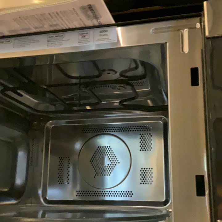 GE profile Countertop/convection Microwave PEB9159SJ3SS Stainless Steel DISPLAY MODEL