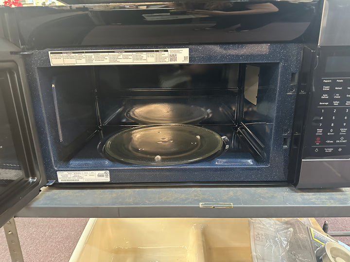 Samsung ME19R7041FG 1.9 cu. ft. Over-the-Range Microwave Oven *DISPLAY MODEL