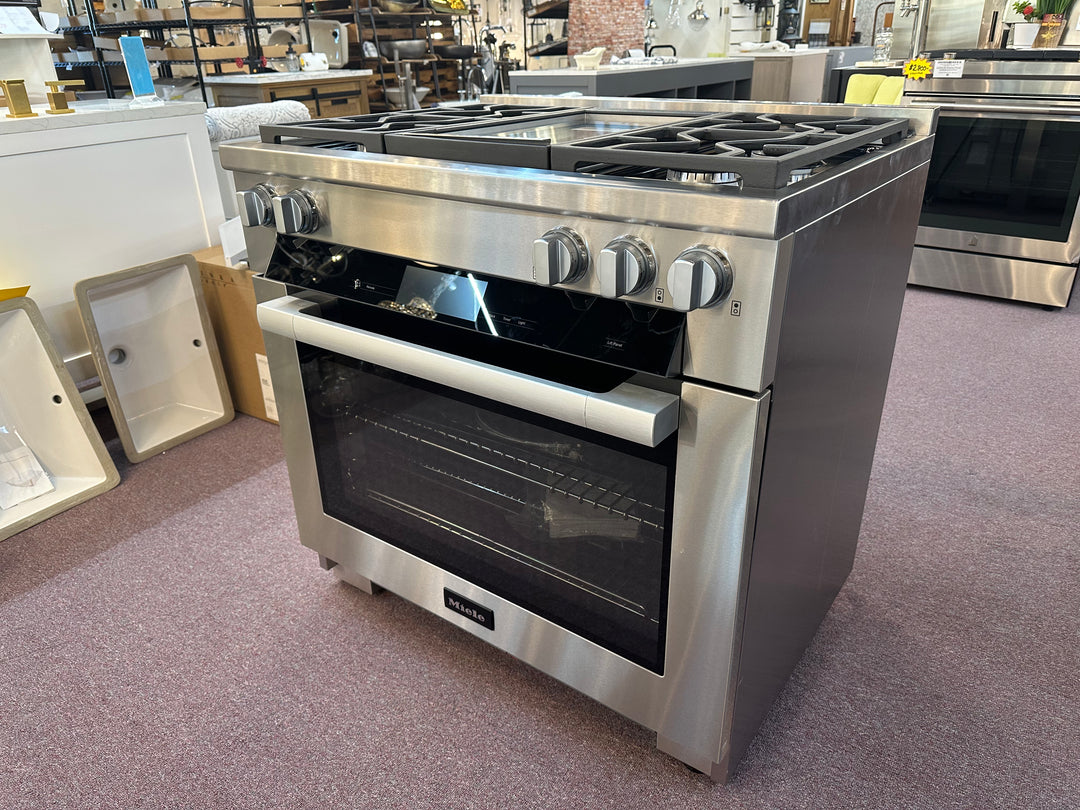 Miele 36" Range
HR 1936-3 G DF GD Clean Touch Steel *NEW DISPLAY *BLEMISHED