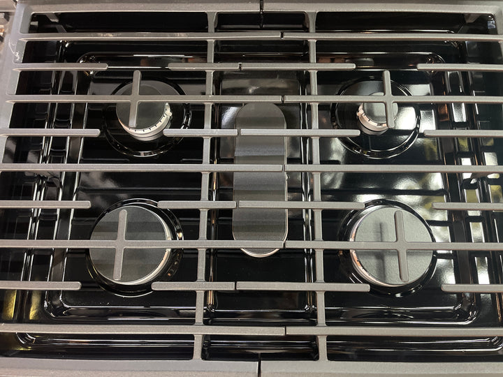 Whirlpool 30 Inch Freestanding Gas Range with 5 Sealed Burners WFG505M0MS NEW DISPLAY MODEL