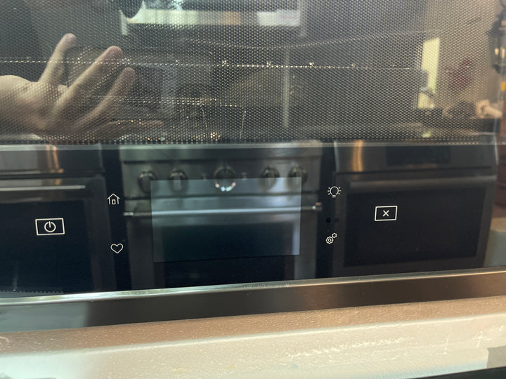 Whirlpool Smart Over-the-Range Microwave WMHA9019HVDisplay Model