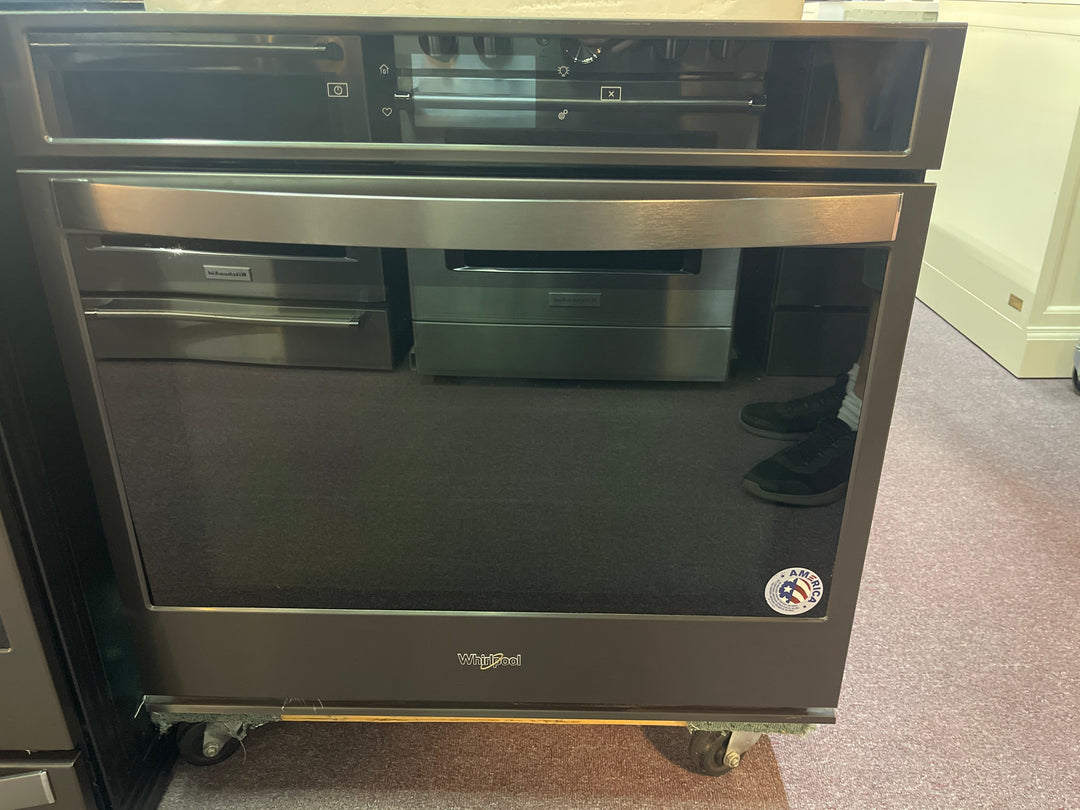 Whirlpool 30 Inch Smart Single Wall Oven with True Convection Cooking WOS72EC0HV DISPLAY MODEL