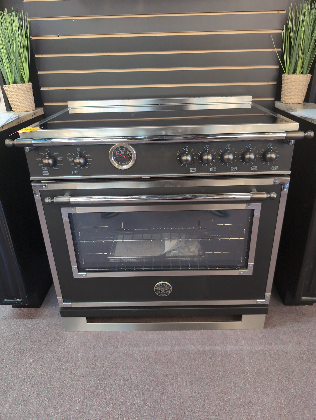 Bertazzoni Heritage Series HER365ICFEPNET
36 Inch Freestanding Induction Range *New display