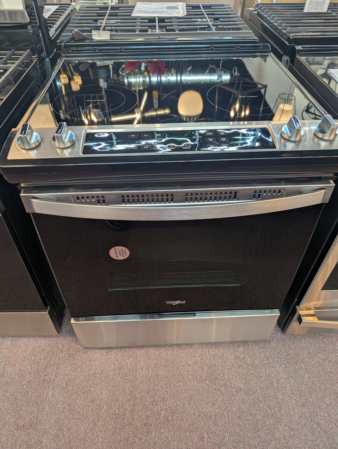 Whirlpool WEE515S0LS 30 Inch Slide-In Electric Range with 4 Elements *DISPLAY