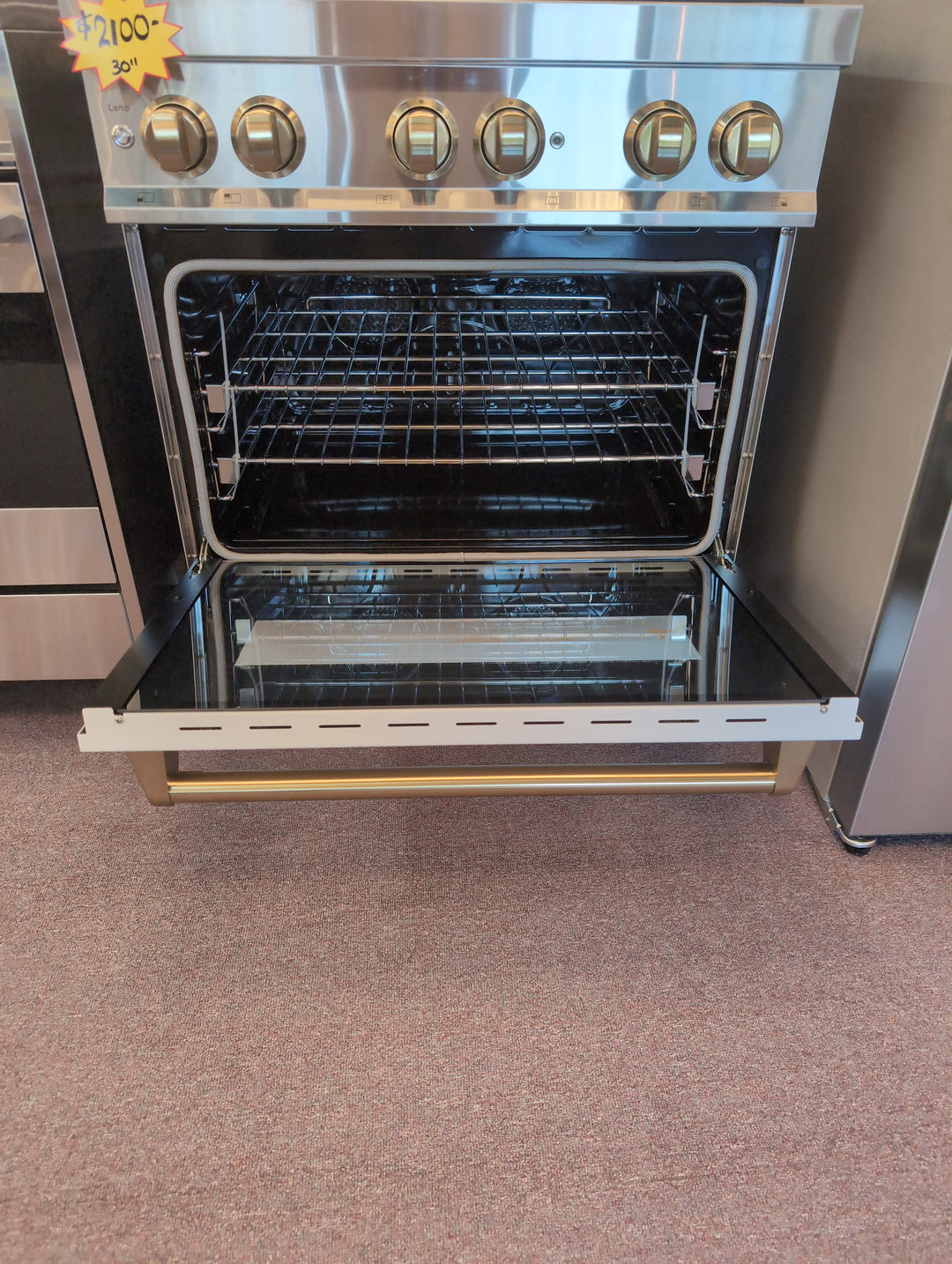 ZLINE RA30
30 Inch Freestanding Professional Dual Fuel Range *New display