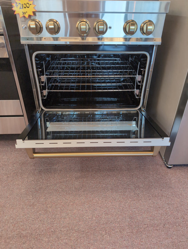ZLINE RA30
30 Inch Freestanding Professional Dual Fuel Range *New display