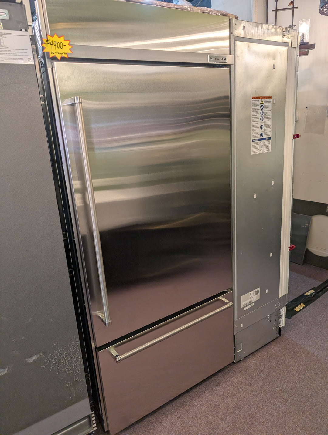 KitchenAid KBBR306ESS
36 Inch Built-In Bottom Mount Refrigerator with 20.9 cu. ft. Capacity *Display Model