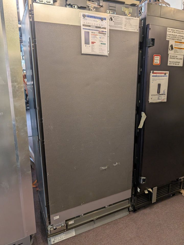 Dacor Contemporary DRZ36980LAP
36 Inch Panel Ready Freezer Column with 21.4 Cu. Ft Capacity *Display