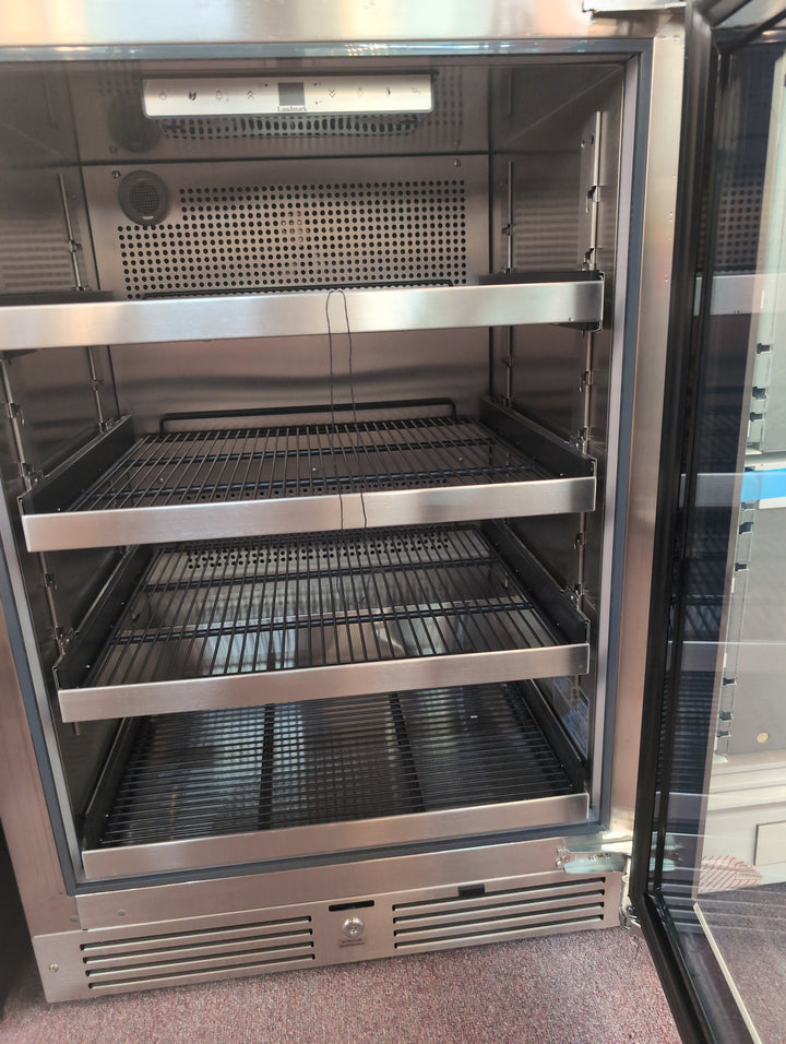 Landmark L3124UI1BSGRH 24 Inch Wide 154 Can Capacity Beverage Cooler *Display Model