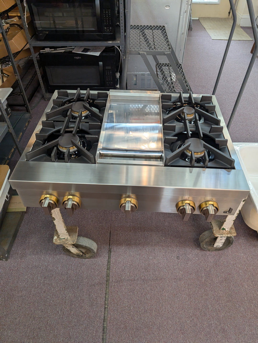 JennAir RISE™ JGCP536HL 36 Inch Gas Rangetop with 4 Sealed Brass Burners *Display
