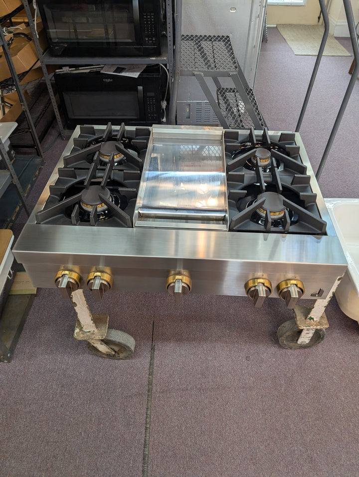 JennAir RISE™ JGCP536HL 36 Inch Gas Rangetop with 4 Sealed Brass Burners *Display