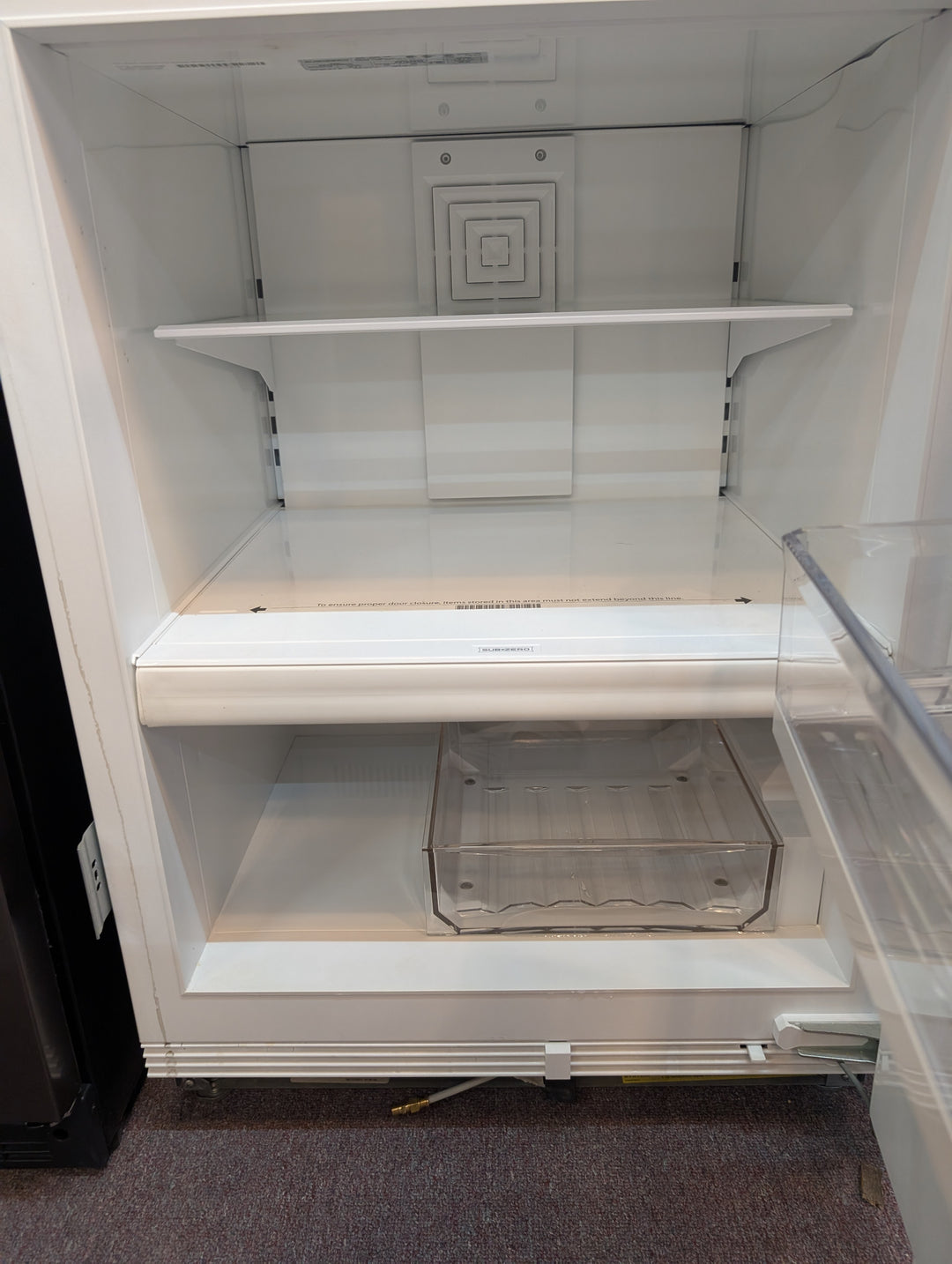 Sub-Zero Designer Series DEU2450CIR
24 Inch Built-In Panel Ready Smart Combination Refrigerator/Freezer with 4.8 cu ft Total Capacity *Display